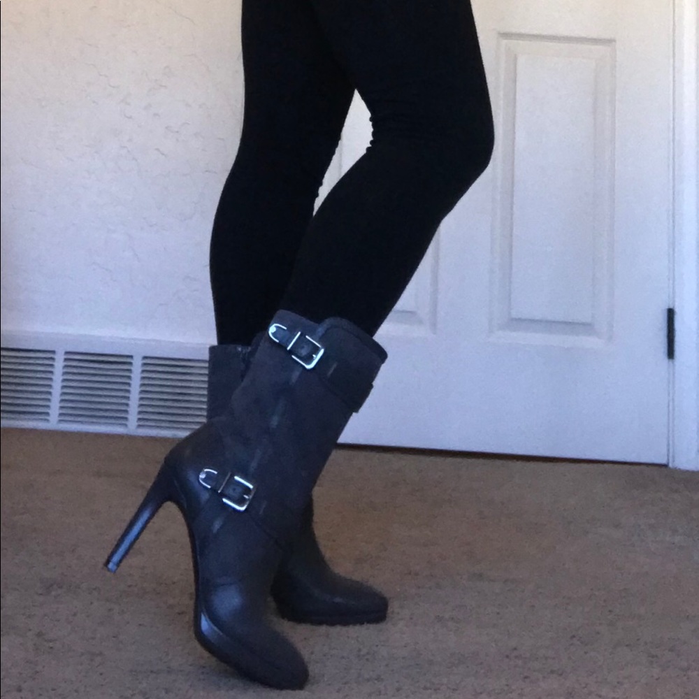 Antonio Melani gray leather stiletto heel size 6.5